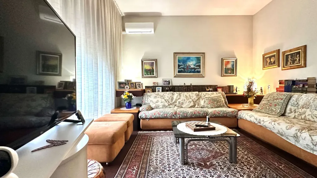 Séjour - Villa with Private Garden in Castano Primo
