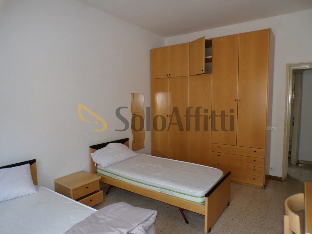 Chambres - Two-Bedroom Flat in Pavia's Historic Centre