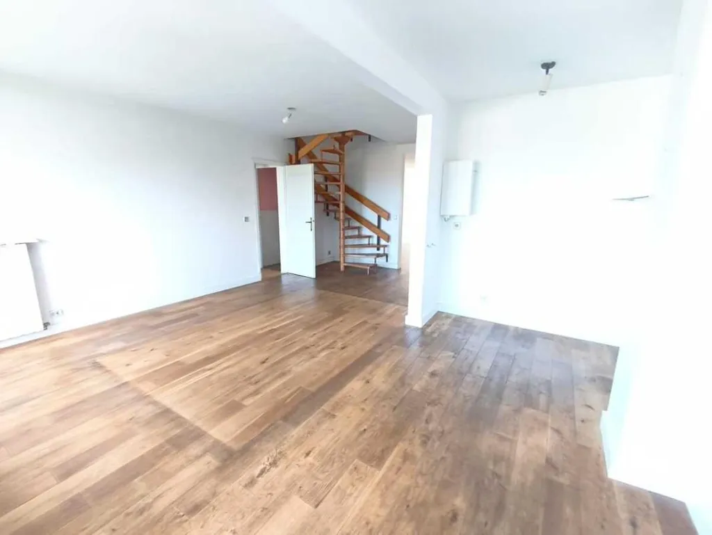 Séjour - Appartement Duplex avec Balcon à Saint-Jean de Luz
