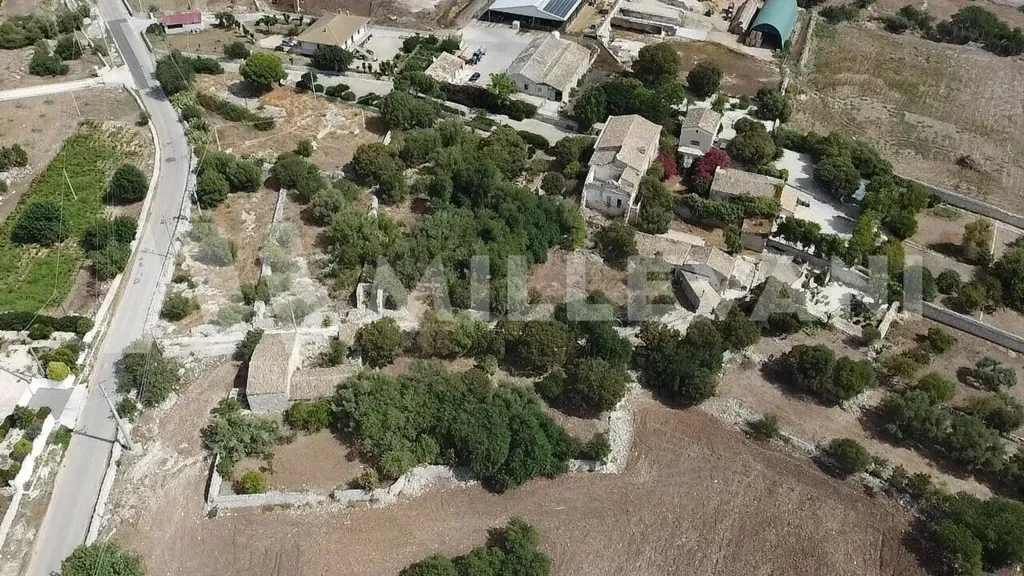 Õhuvaade - Rustic Property with Olive Trees in Modica