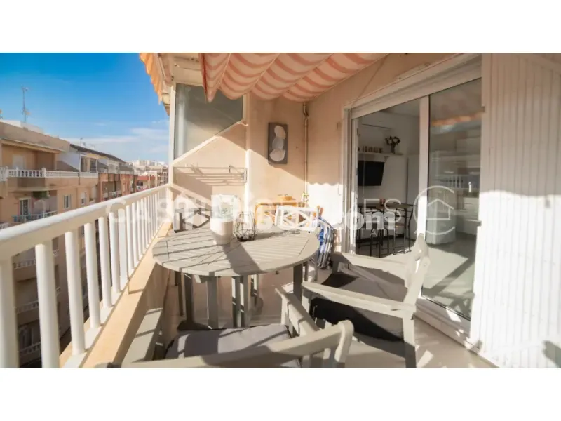 Balcon - Appartement 2 pièces à ES