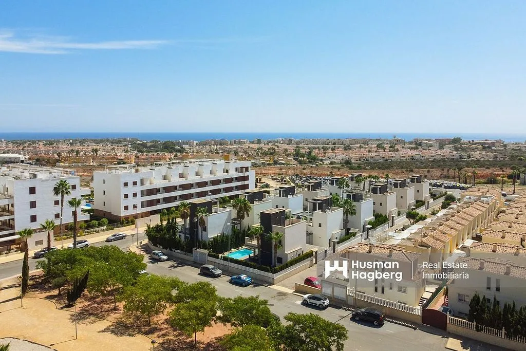 Välivaade - Villa with Pool in Lomas de Cabo Roig