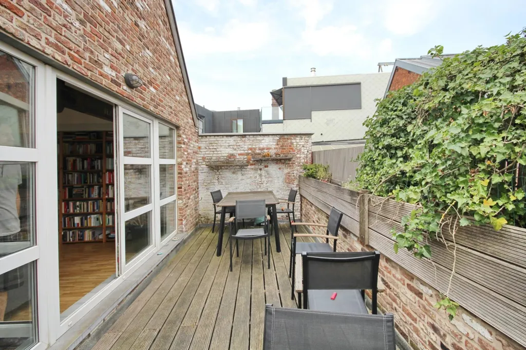 Terrace - Loft with Terrace in Flower Garden District