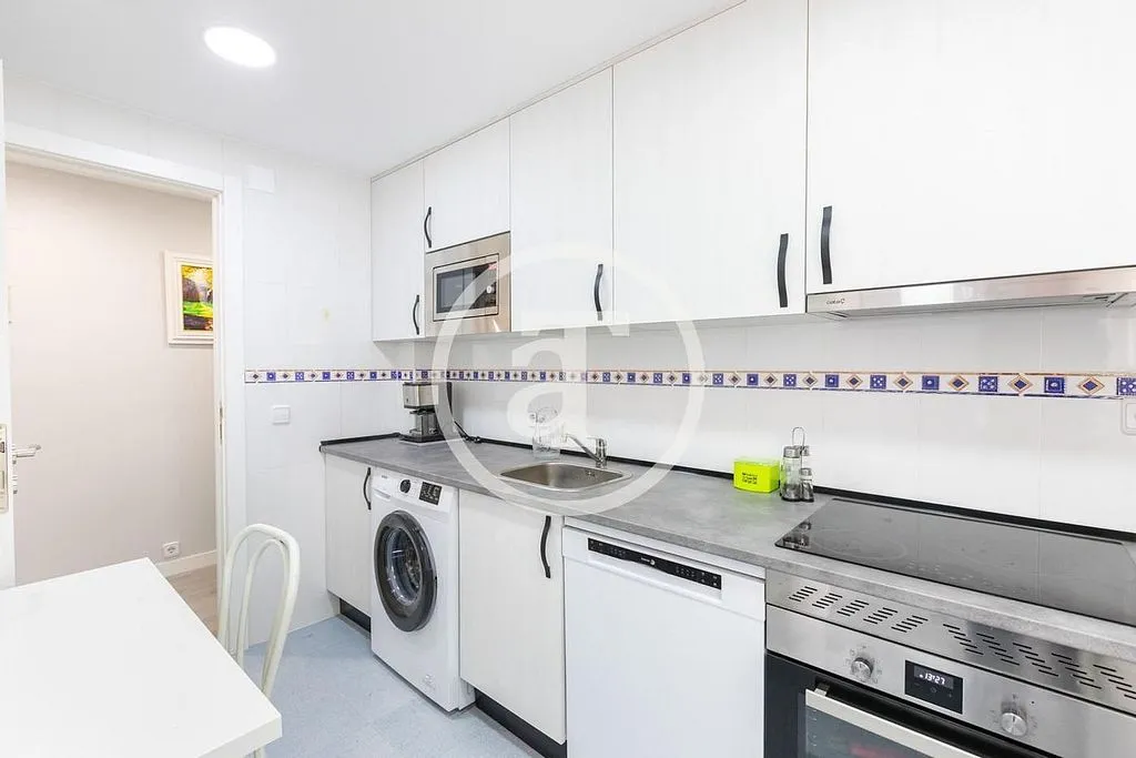 Köök - Furnished Flat with Balcony in Aluche, Madrid