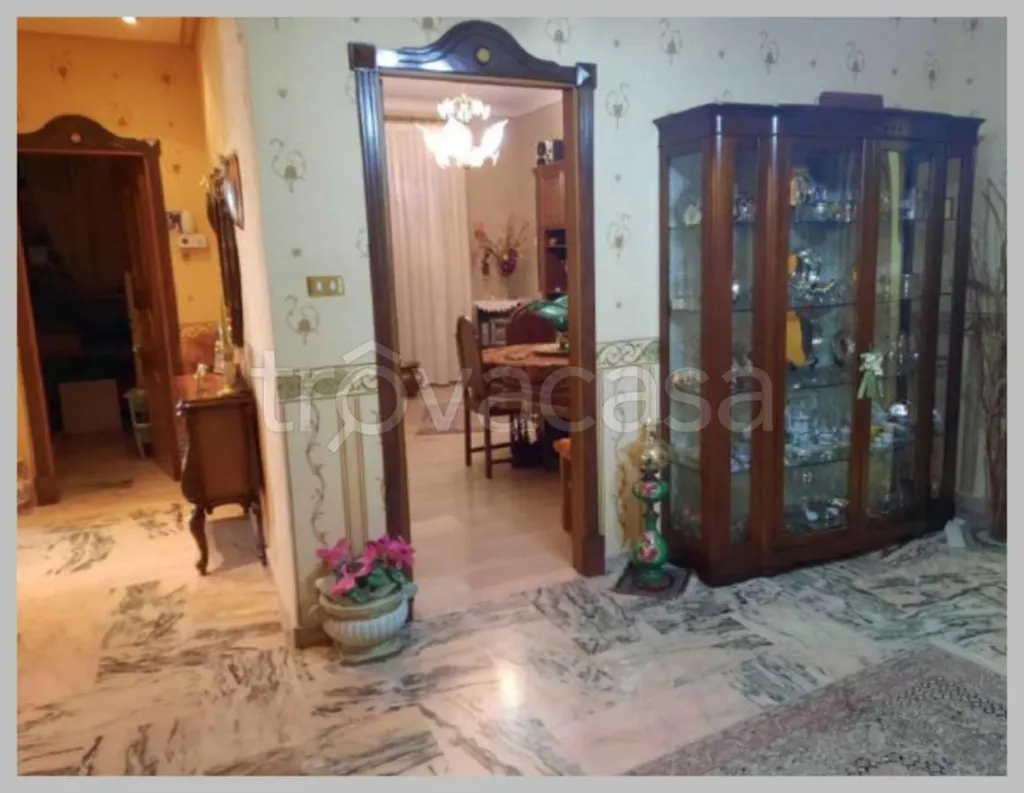 Elutuba - Auctioned Apartment with Balcony in Canicattì