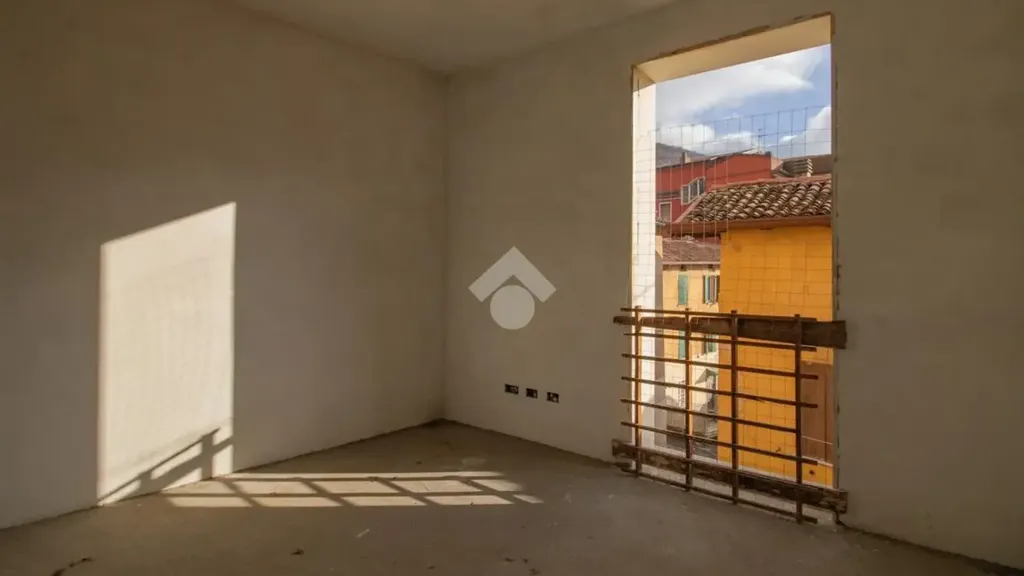 Rustic Tri-Storey Apartment in Lumezzane