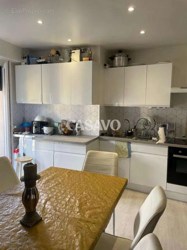 Cucina - Renovated 2-Bedroom Flat with Balcony in Vallauris