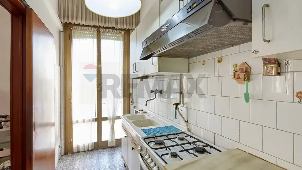 Cuisine - Ground Floor Flat with Balcony in Granarolo Dell'Emilia