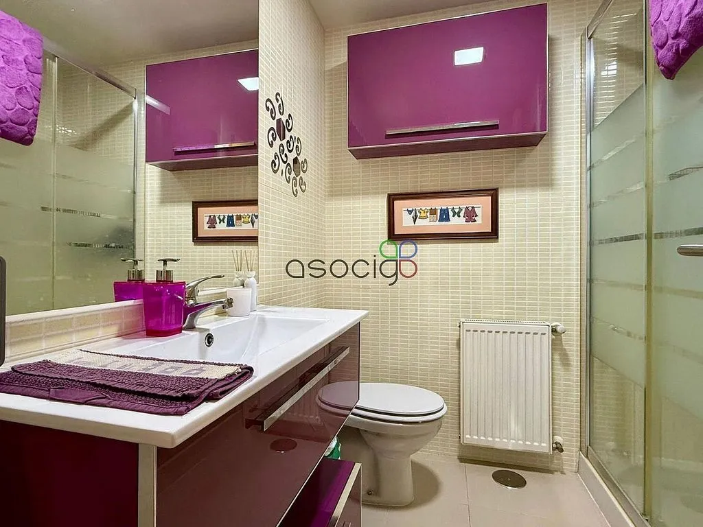 Bathrooms - Apartment with Garage in Las Cañas