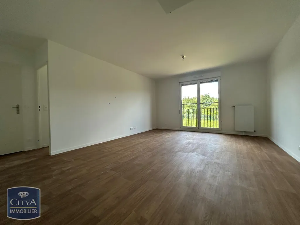 Rooms - New 2-Bedroom Flat with Parking in Dourdan