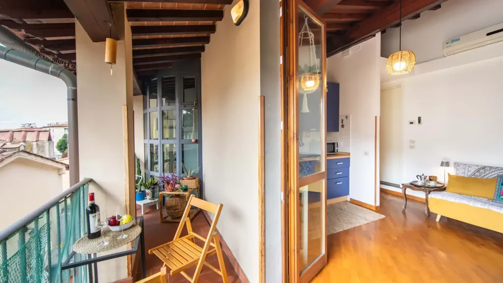 Balcon - Studio Apartment with Balcony in Florence