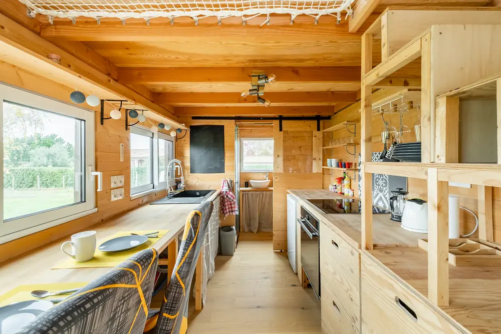 Cucina - Auto-Constructed Tiny House in Tarn-et-Garonne