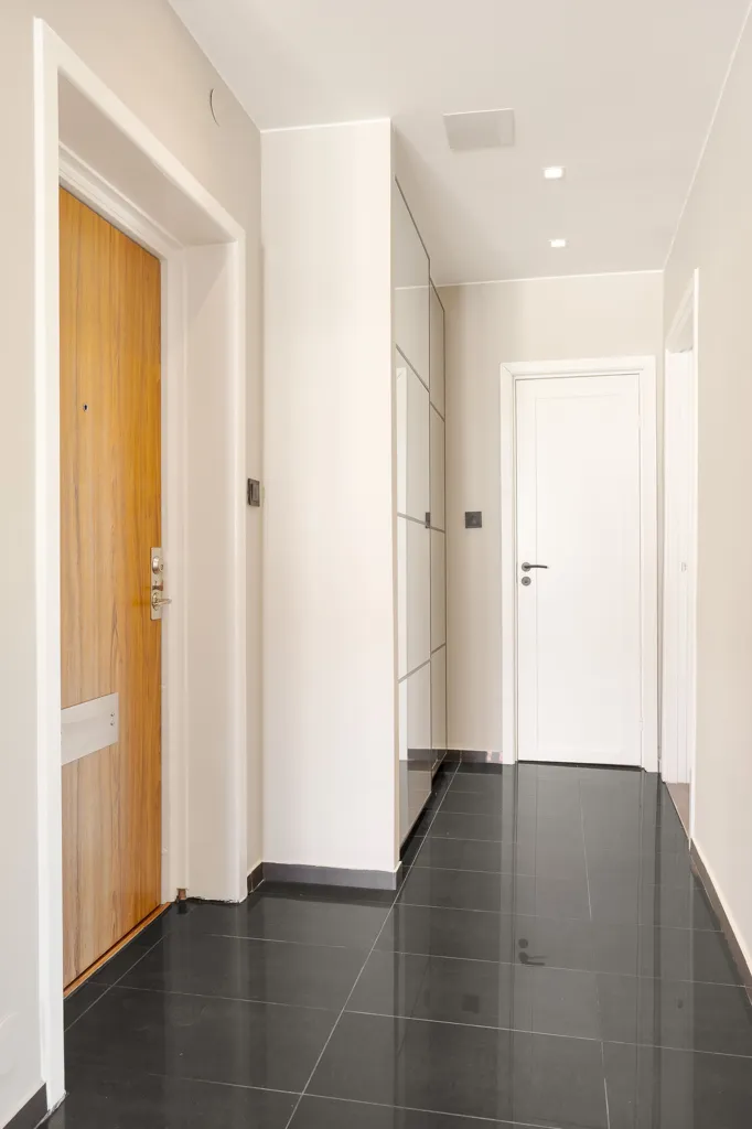 Hallway - Corner Apartment with Park View in Norrköping