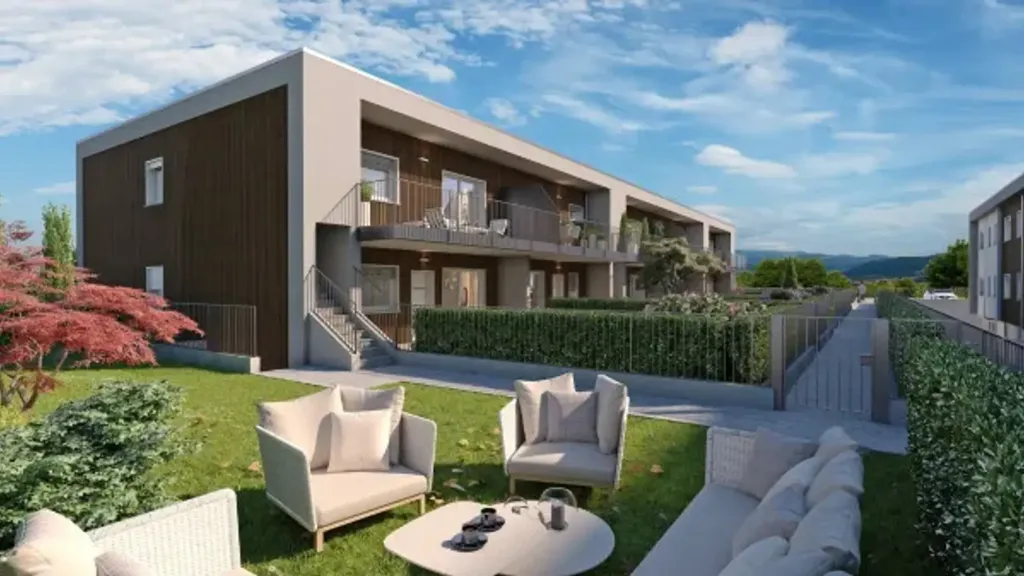 Trilocale with Private Garden in Treviolo