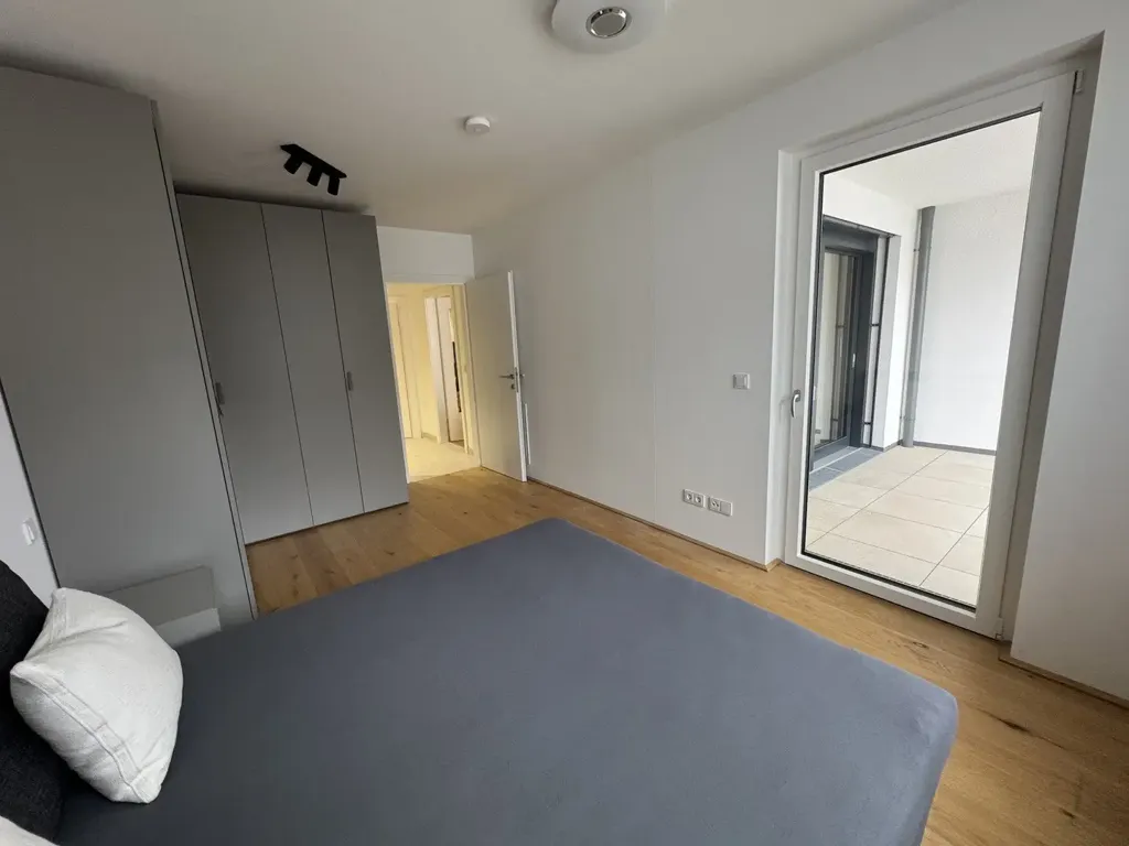 Chambres - Furnished Apartment with Loggia in U1 Vicinity