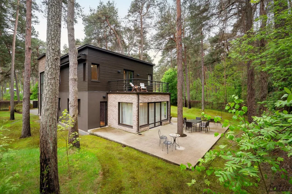 5-room house in Rīga