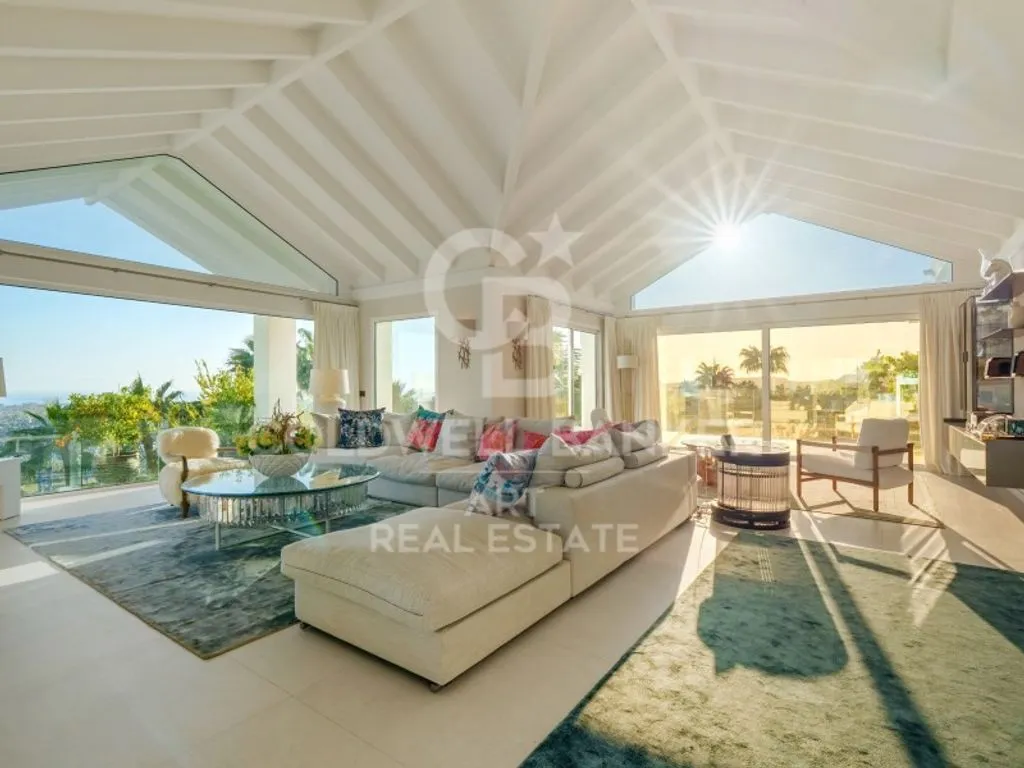 Elutuba - Contemporary Mediterranean Villa with Panoramic Views in Benahavís