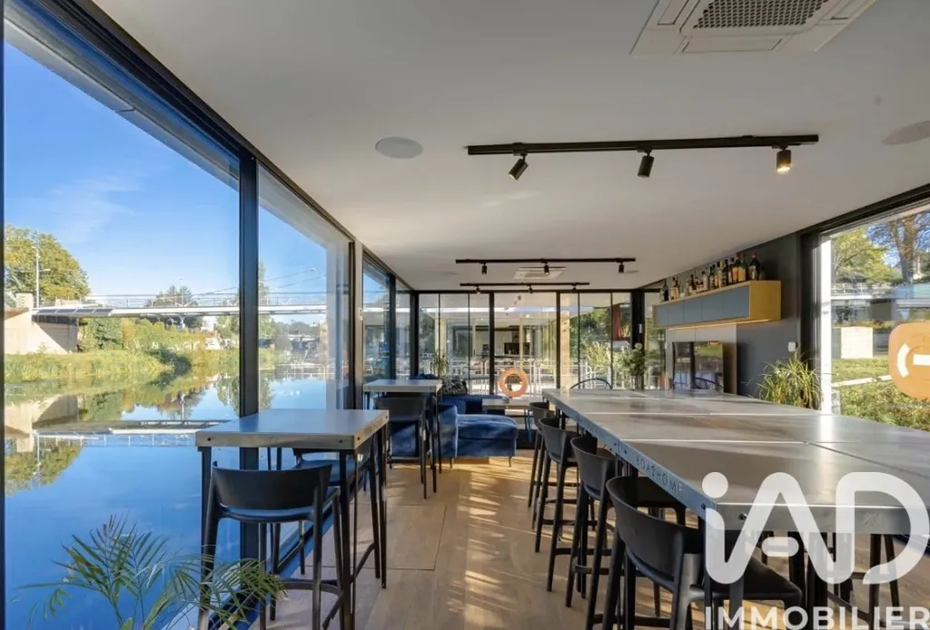 Söögituba - Luxury Floating Home with River Access in Sarreguemines