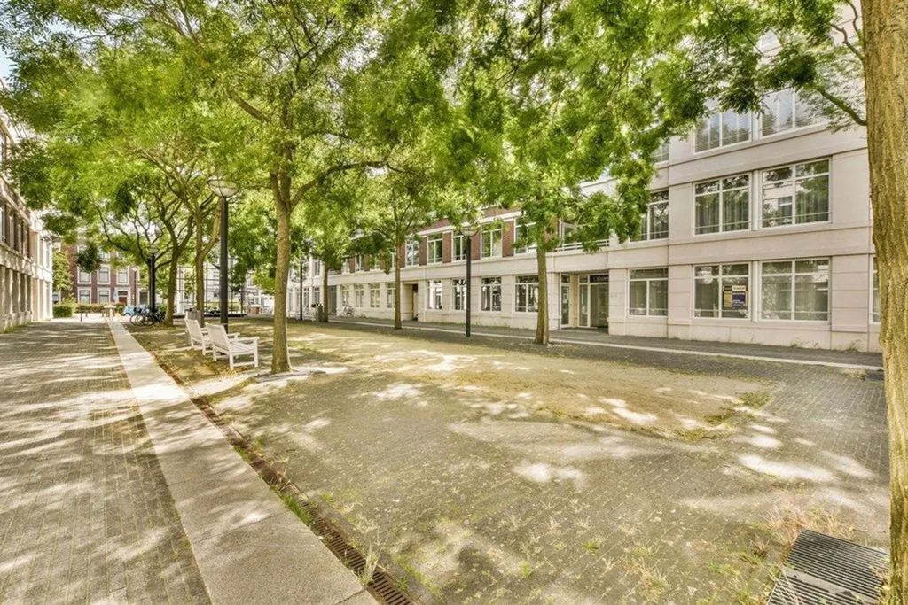 Välivaade - Semi-Detached House with Courtyard in Den Haag