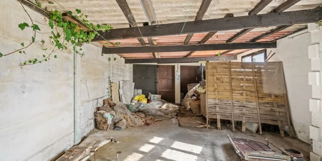 Pièces - Maison à rénover avec vue sur l'eau à Oudenburg