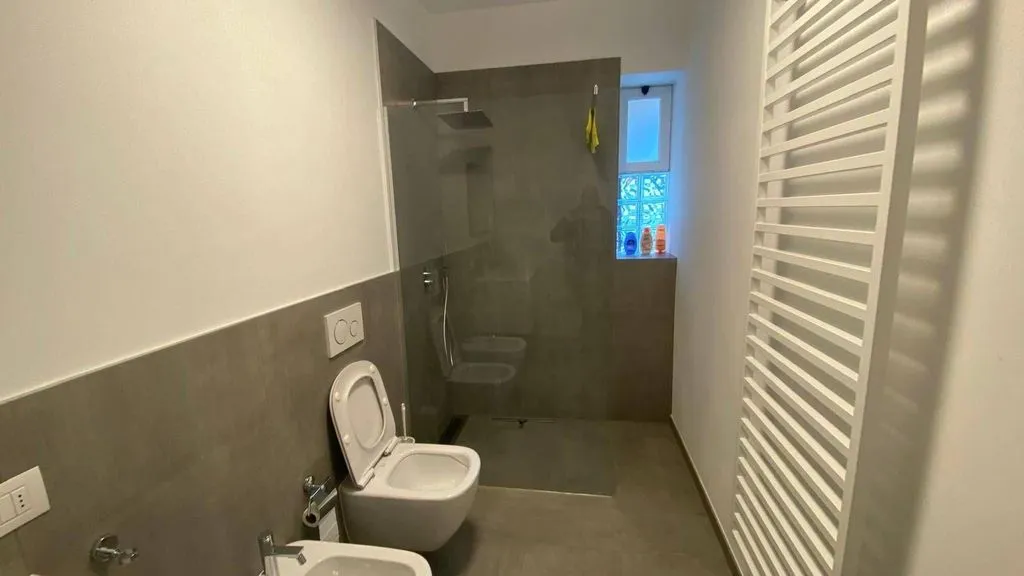 Salles de bain - Luxury Villa with Private Garden in Cannobio