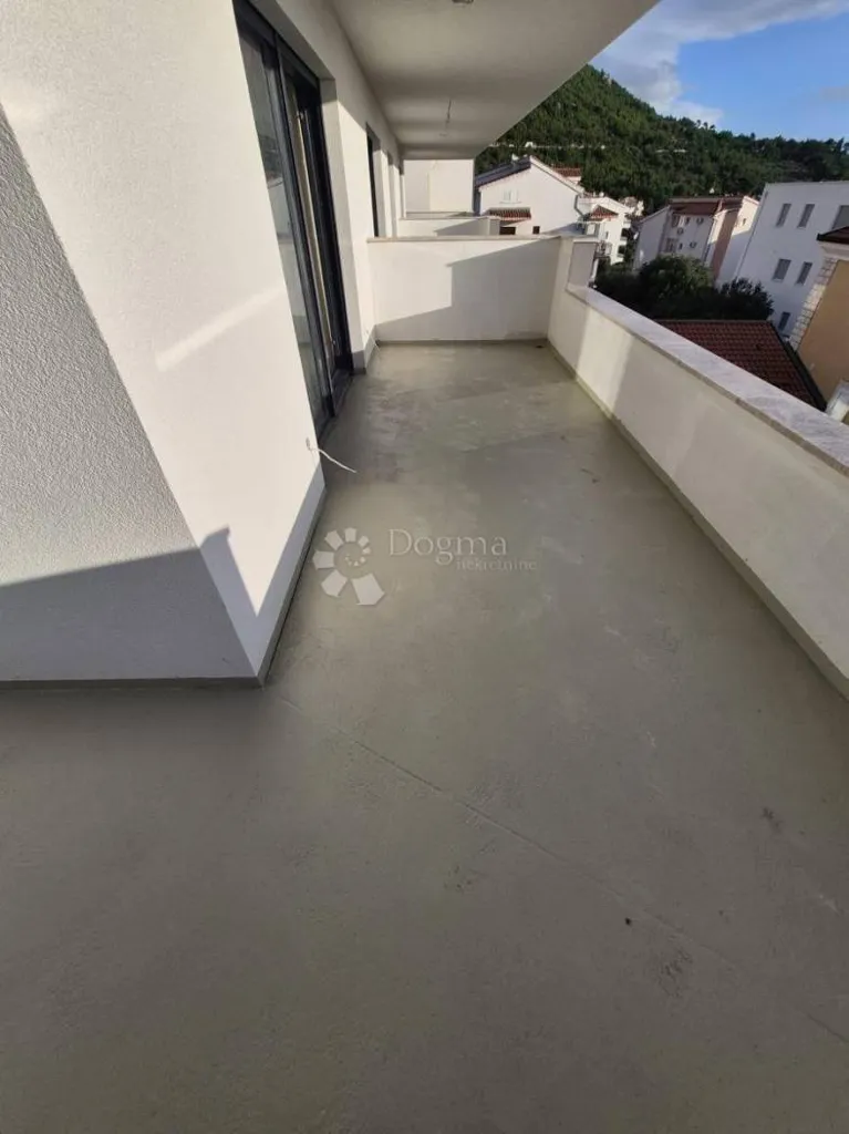 Balcone - Apartment with Sea View in Baška Voda