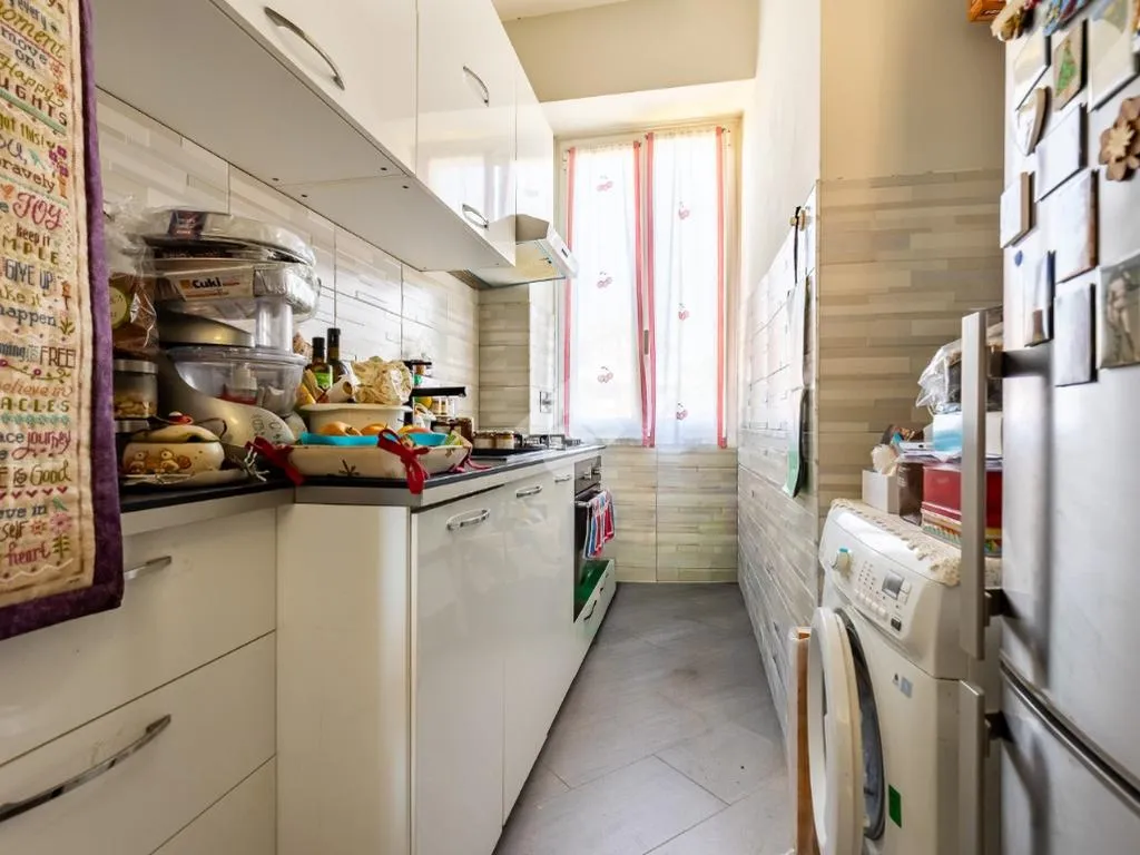 Köök - Renovated 2-Bedroom in Pineta Sacchetti, Rome