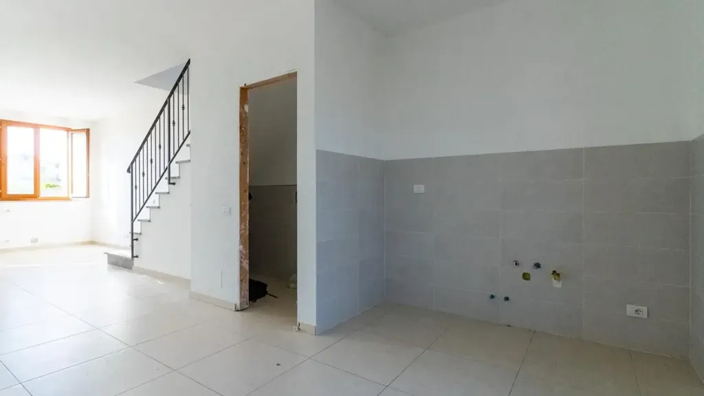 Séjour - Rearranged Apartment with Garden in Petrazzi