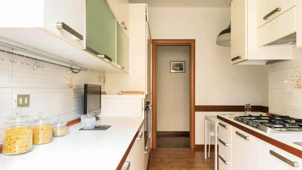 Köök - Spacious 3-Room Apartment in Milan