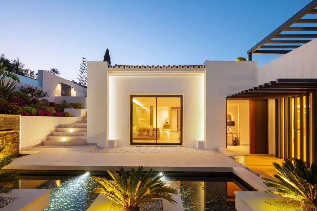 Pool - Luxury Villa with Pool in Marbella