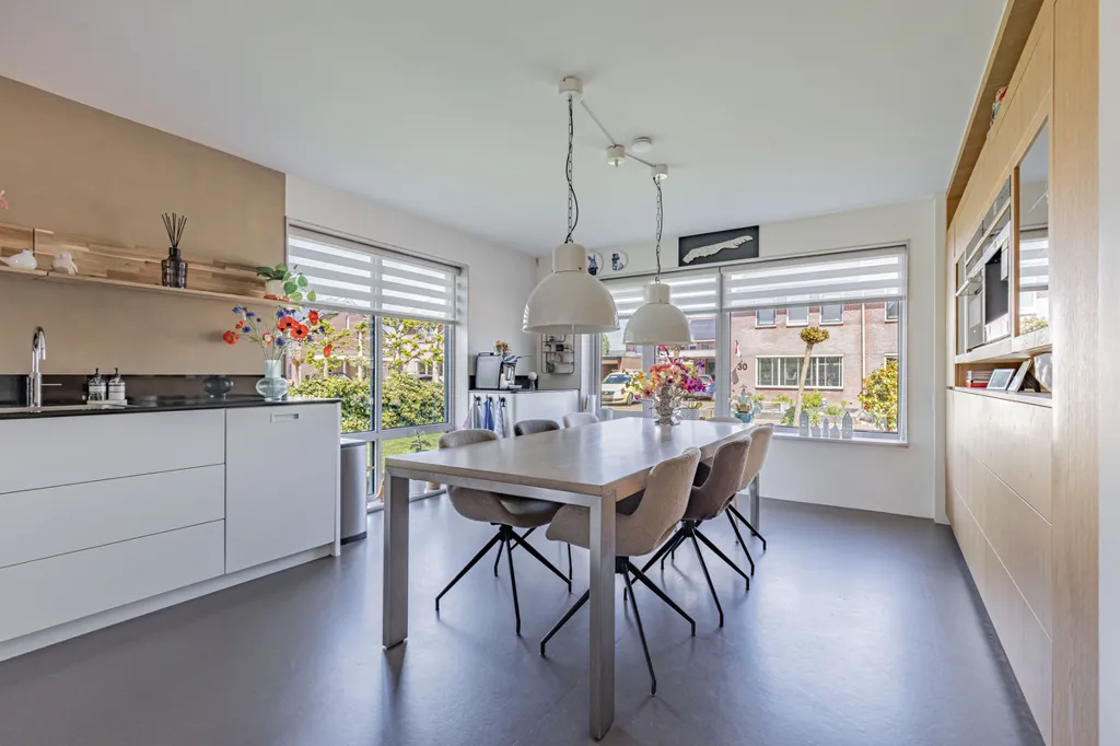 Salle à manger - Villa with Private Dock in Lemmer