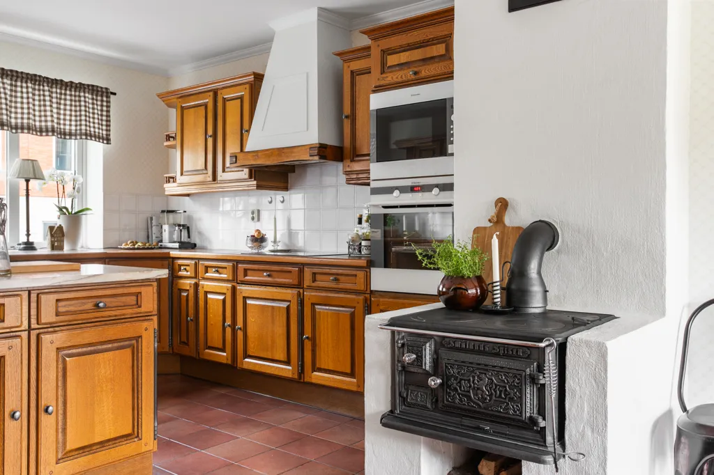 Cuisine - City Villa with Garden Oasis in Central Location
