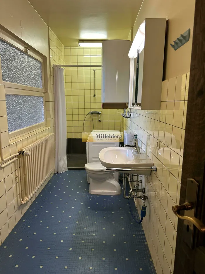5 magamistoaga maja asukohas Schweich