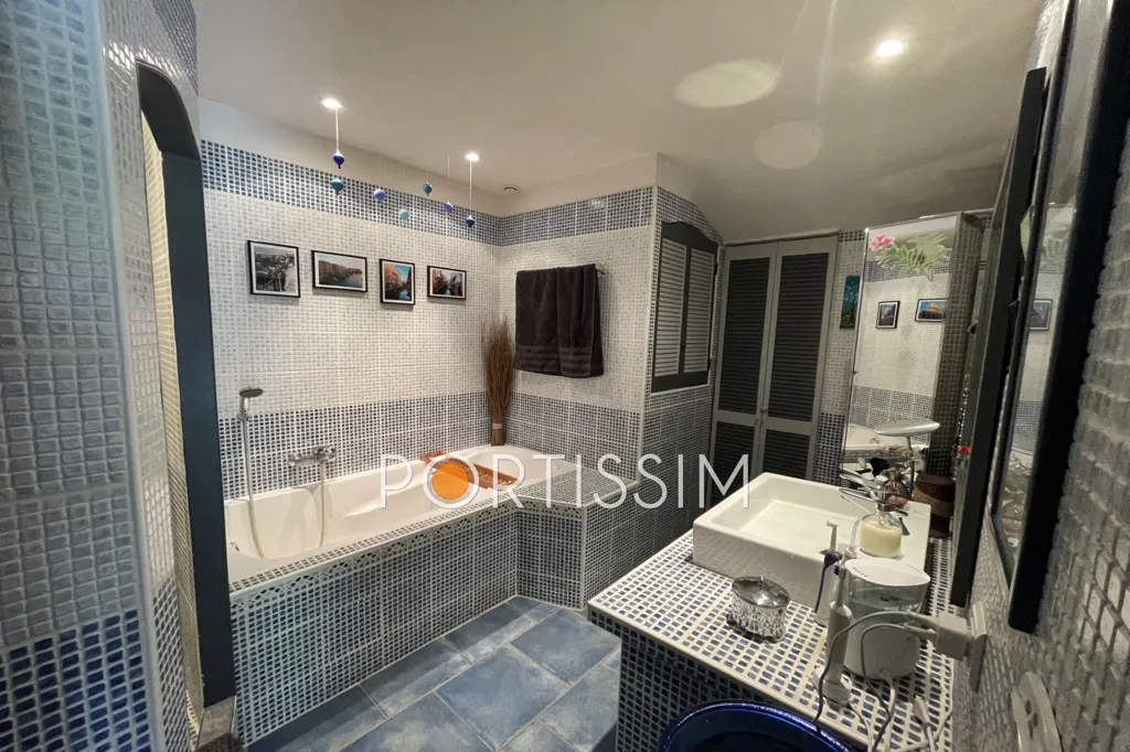 Salles de bain - Maison avec Piscine dans Résidence Sécurisée à Vence