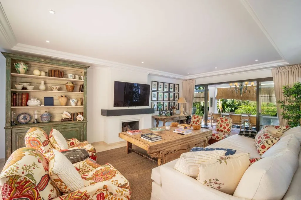 Elutuba - Luxury Detached House with Pool in La Quinta, Marbella