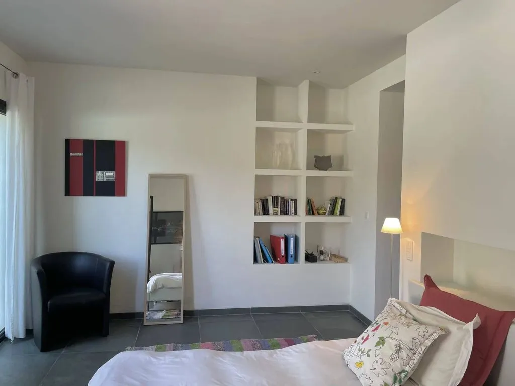 Chambres - Villa Contemporaine avec Vue Panoramique à Lorgues
