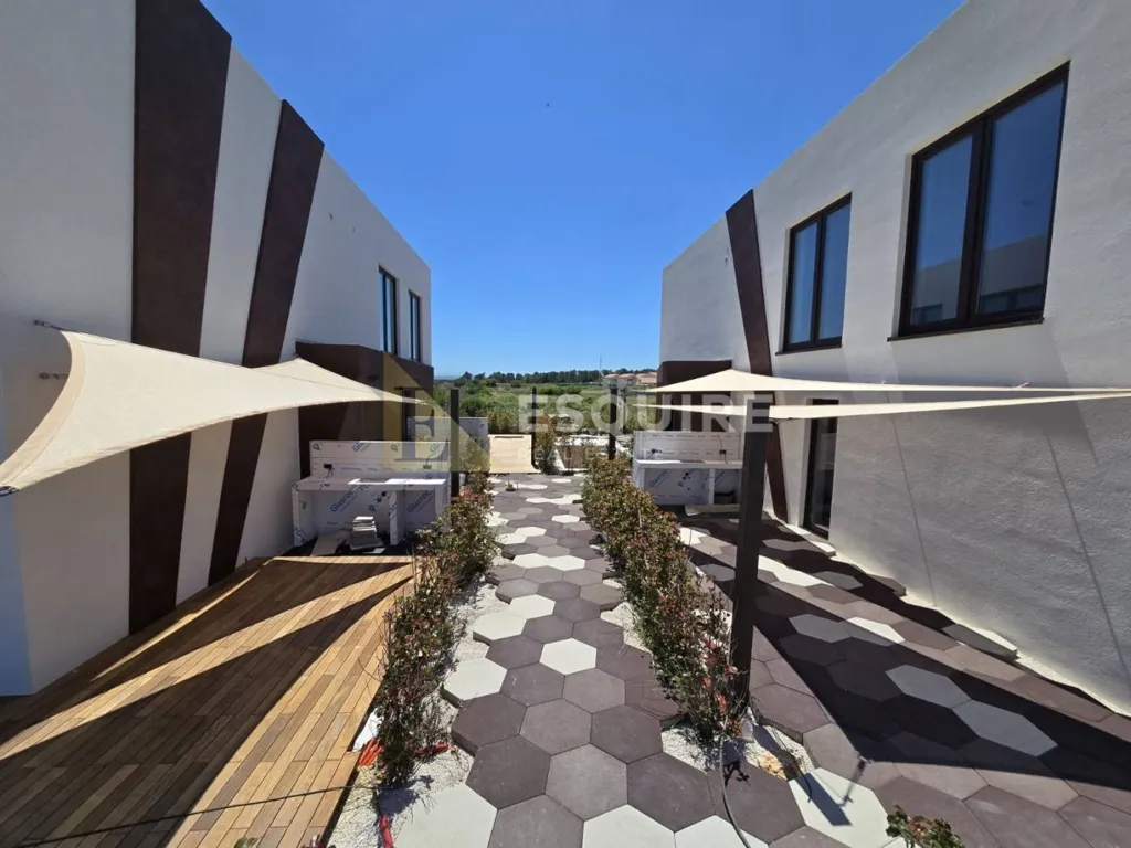 Aed - Smart Home Villa with Private Pools in Nin
