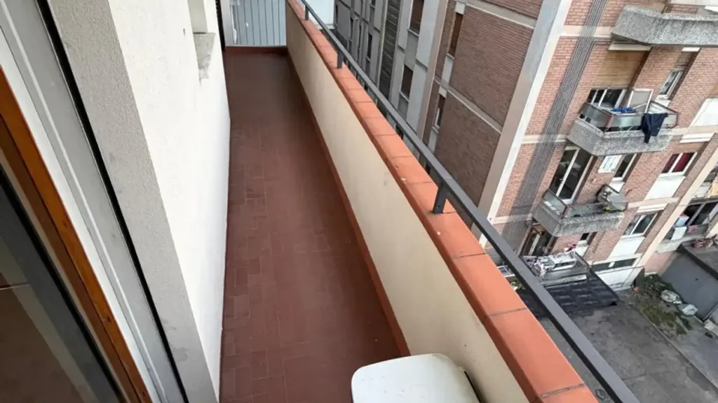 Balcon - Quadrilocale with Balcony and Terrace in Schio