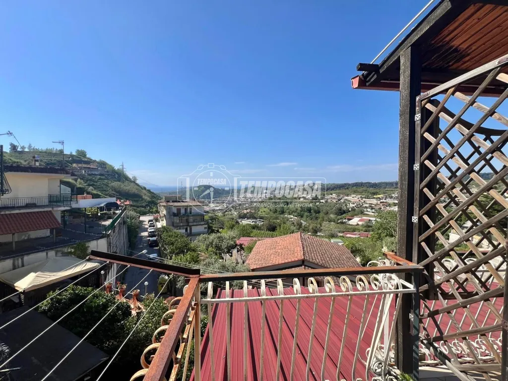 Rõdu - Attic with Panoramic Terrace in Naples