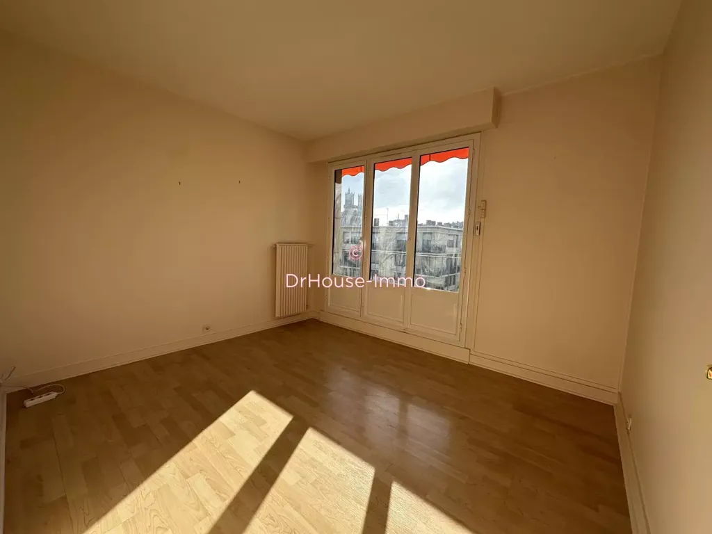 Stanze - Spacious Flat with Seine View in Mantes-La-Jolie