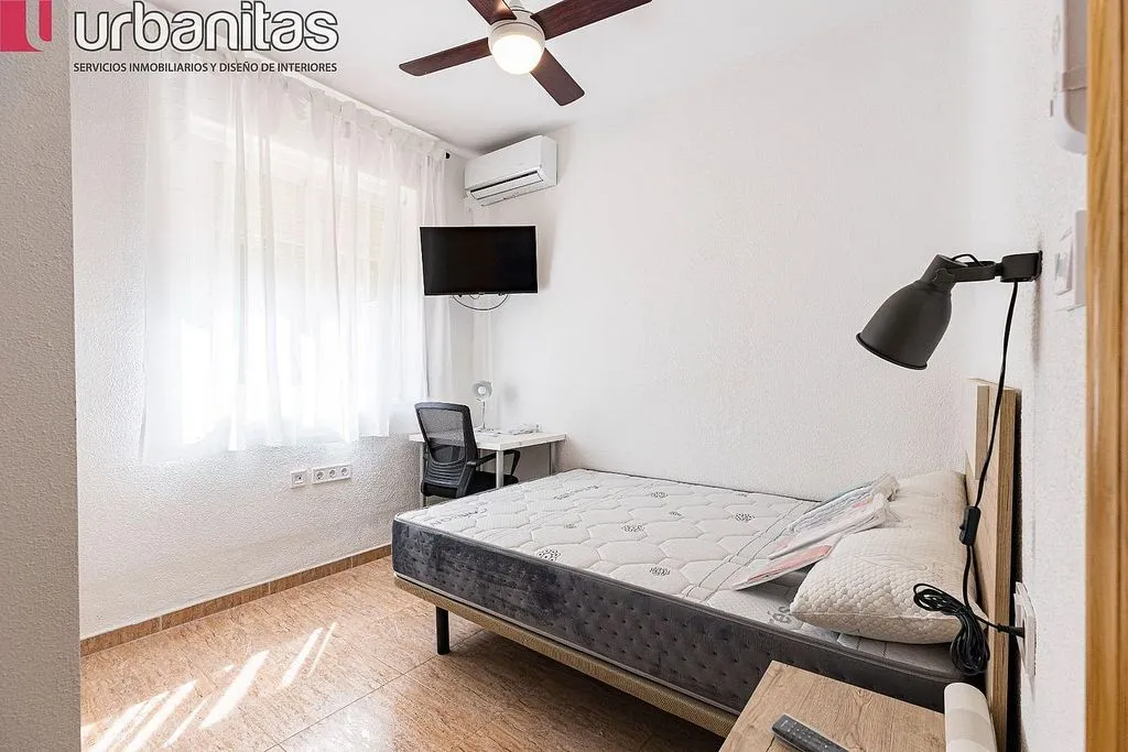 Chambres - Furnished Flat with Terrace in Vistabella