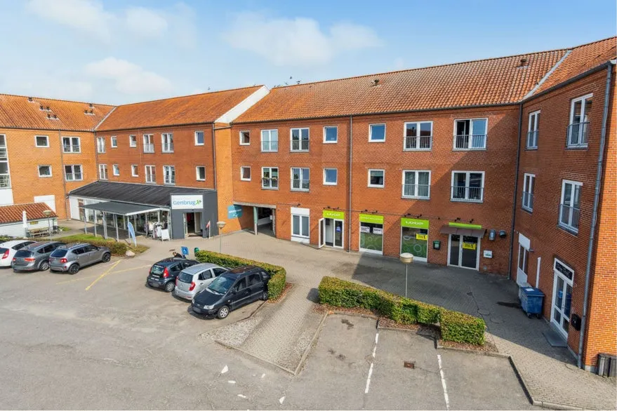 Esterno - Commercial Property with Good Parking in Rødekro Centre