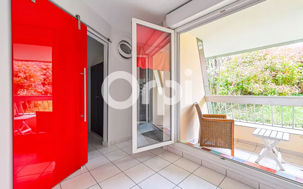 Terrass - Duplex Apartment with Balcony in Bagnolet