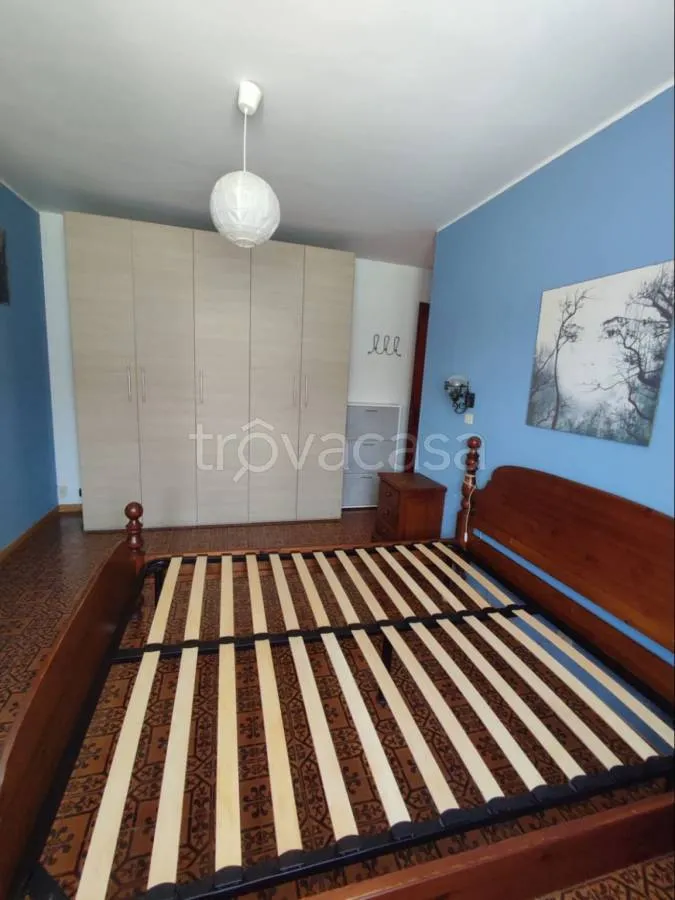 Magamistoad - South-Facing Apartment with Garage in Dronero