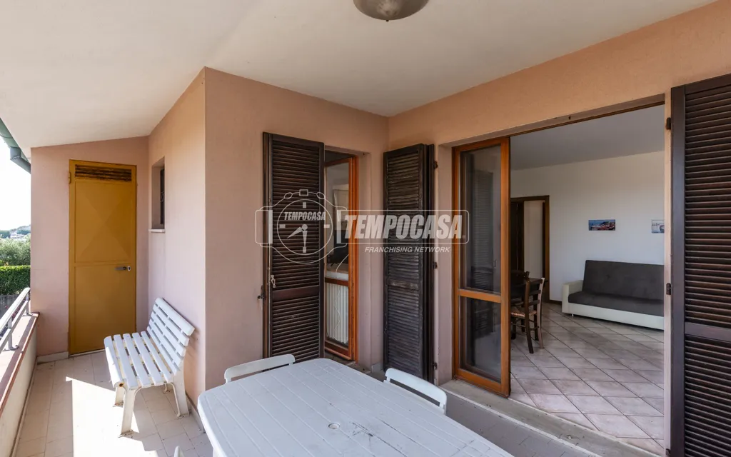 Terrasse - Bright Trilocale with Terrace in Numana