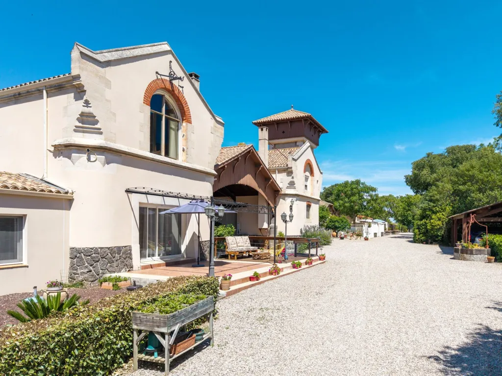 Extérieur - Propriété de Château avec Tour à Agde