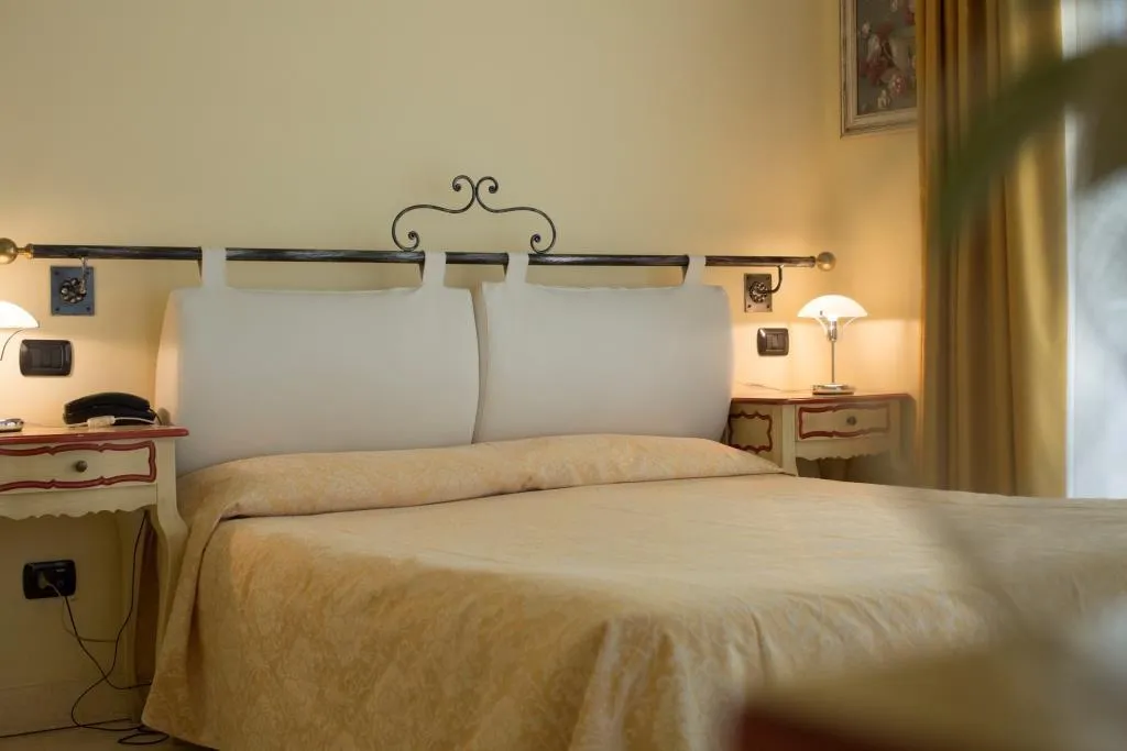Triplex with Pool Terrace in Desenzano del Garda