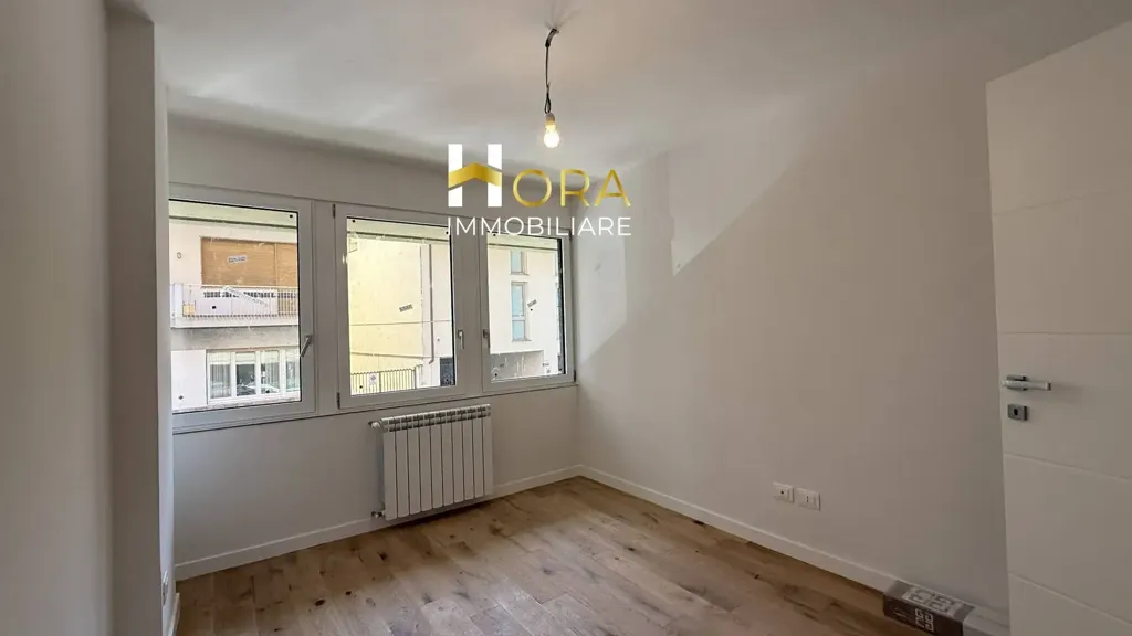 Toad - Rearranged Apartment with River View in Florence