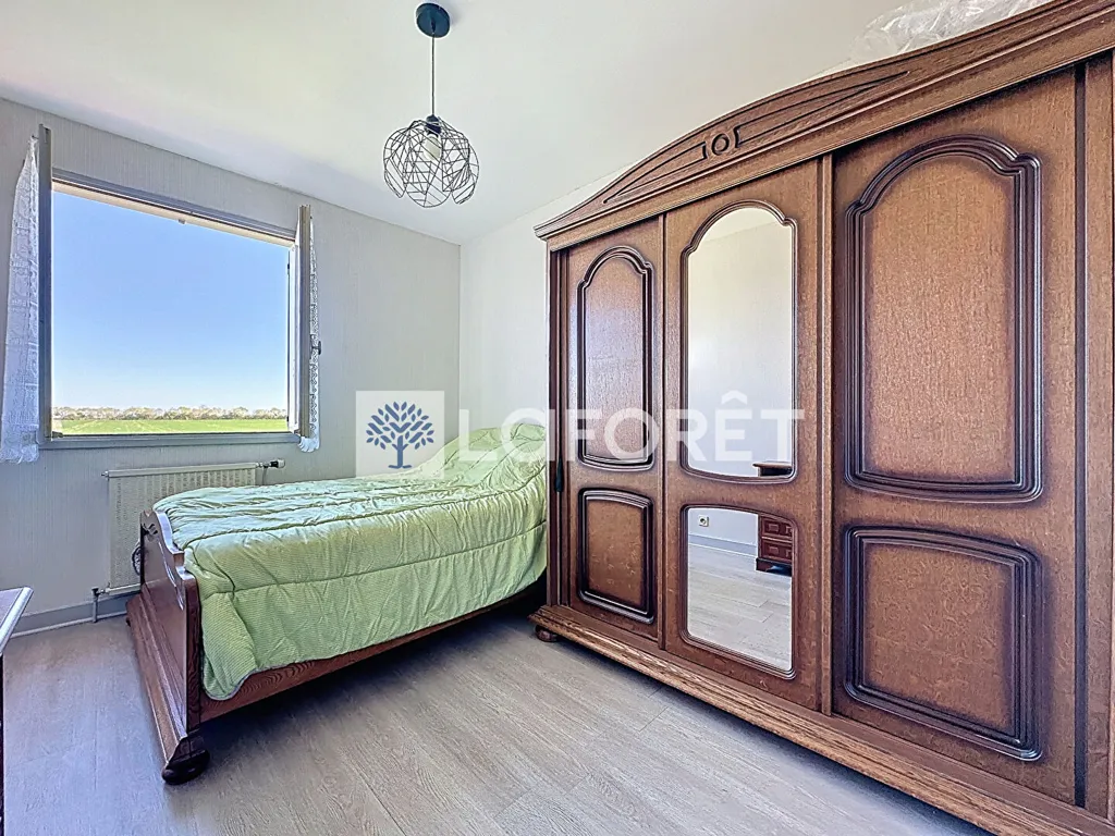 Chambres - Pavillon avec Sous-sol et Terrain à Saint-Varent