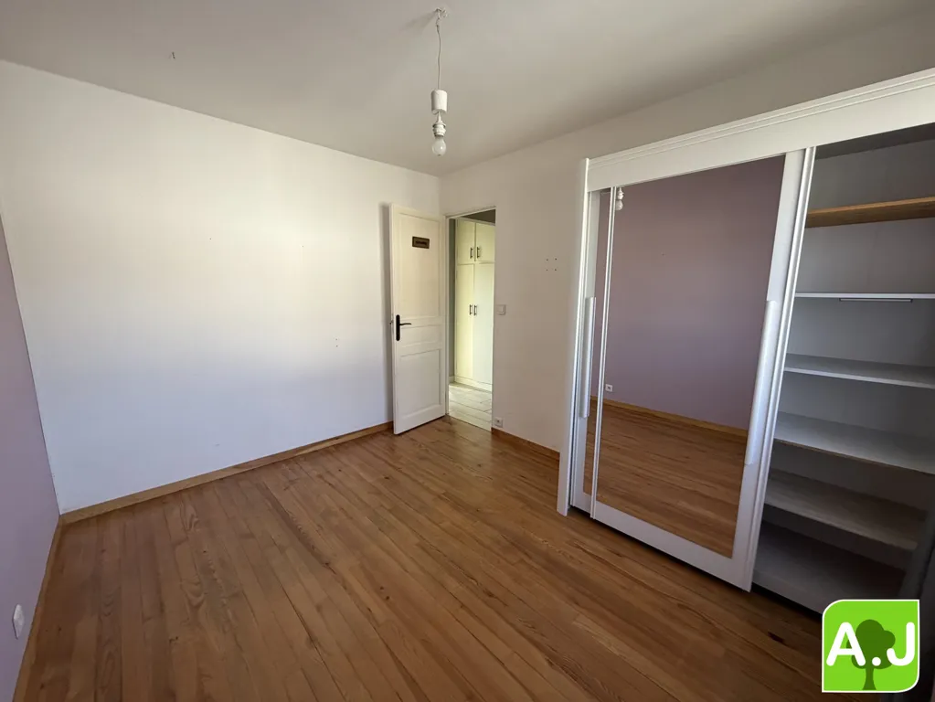 Toad - Renovated House with Garden in Breval